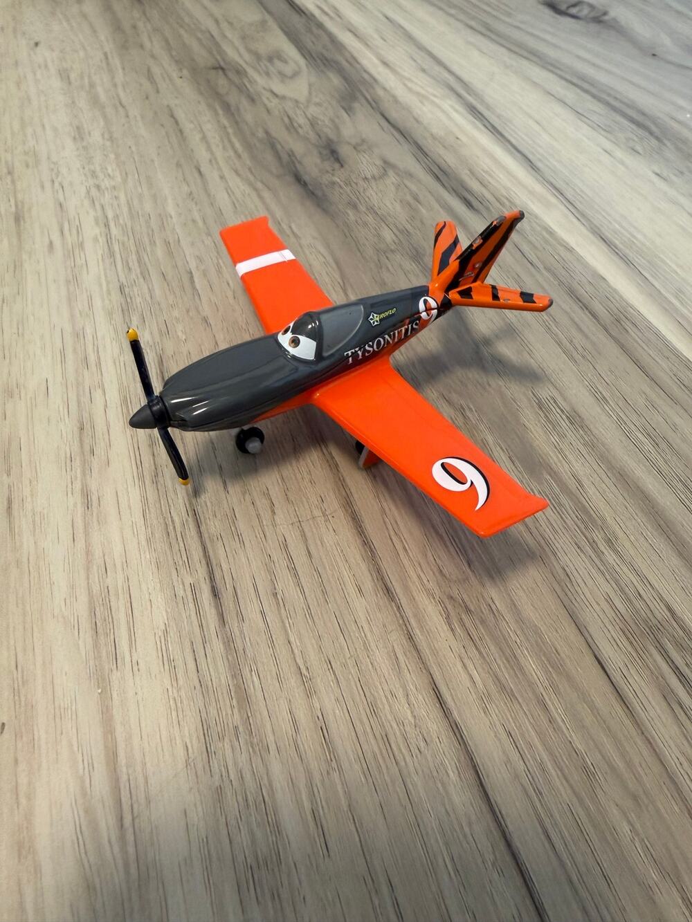 Disney Pixar Planes Tysonitis #9 Nebraska Trails Mattel